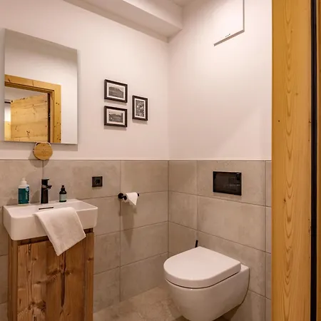 Fuchsbau - Natur, Ruhe, Geborgenheit - Willkommen In Tirol ヴァルヒゼー